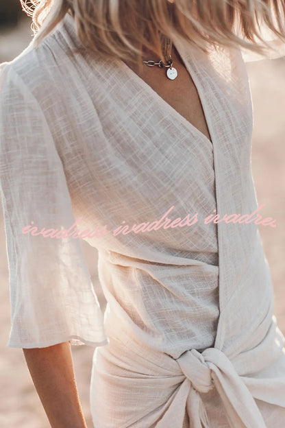 Vestido corto cruzado anudado de mezcla de lino y algodón, fácil de llevar 