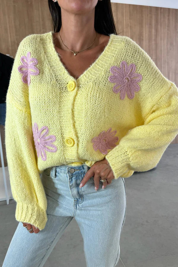 Cárdigan de punto con botones, manga larga, cuello en V y flores bordadas