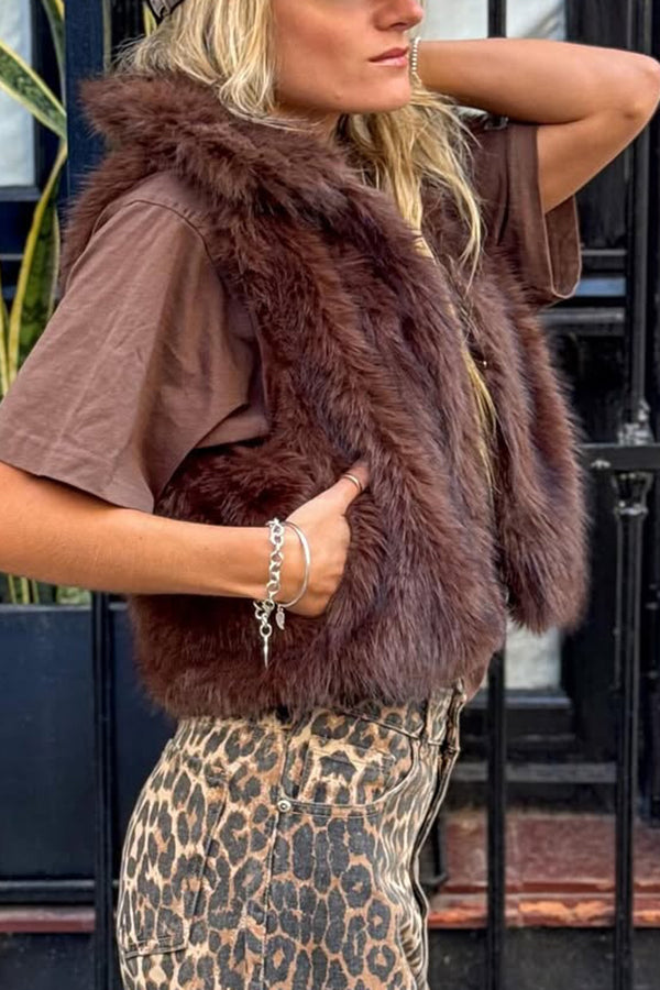 Stylish Collared Sleeveless Short Faux Fur Vest