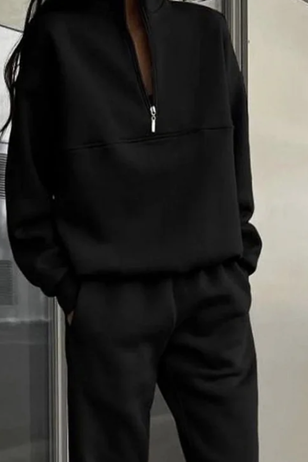 Traje casual de dos piezas con sudadera y pantalón