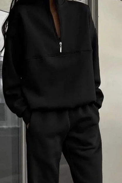 Traje casual de dos piezas con sudadera y pantalón