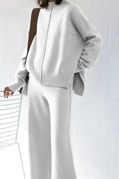 Traje casual elegante, holgado y de moda