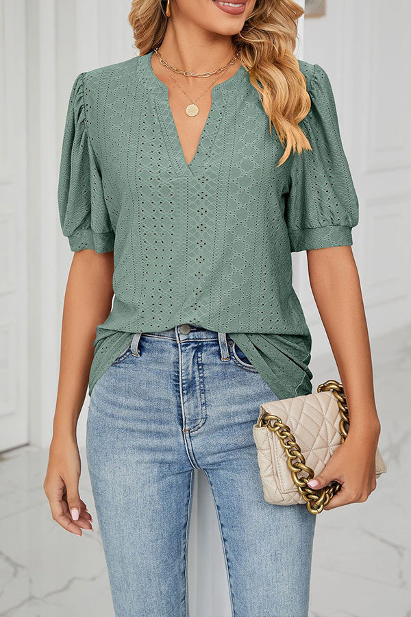 Camiseta holgada informal con cuello en V y mangas abullonadas huecas de color liso para mujer