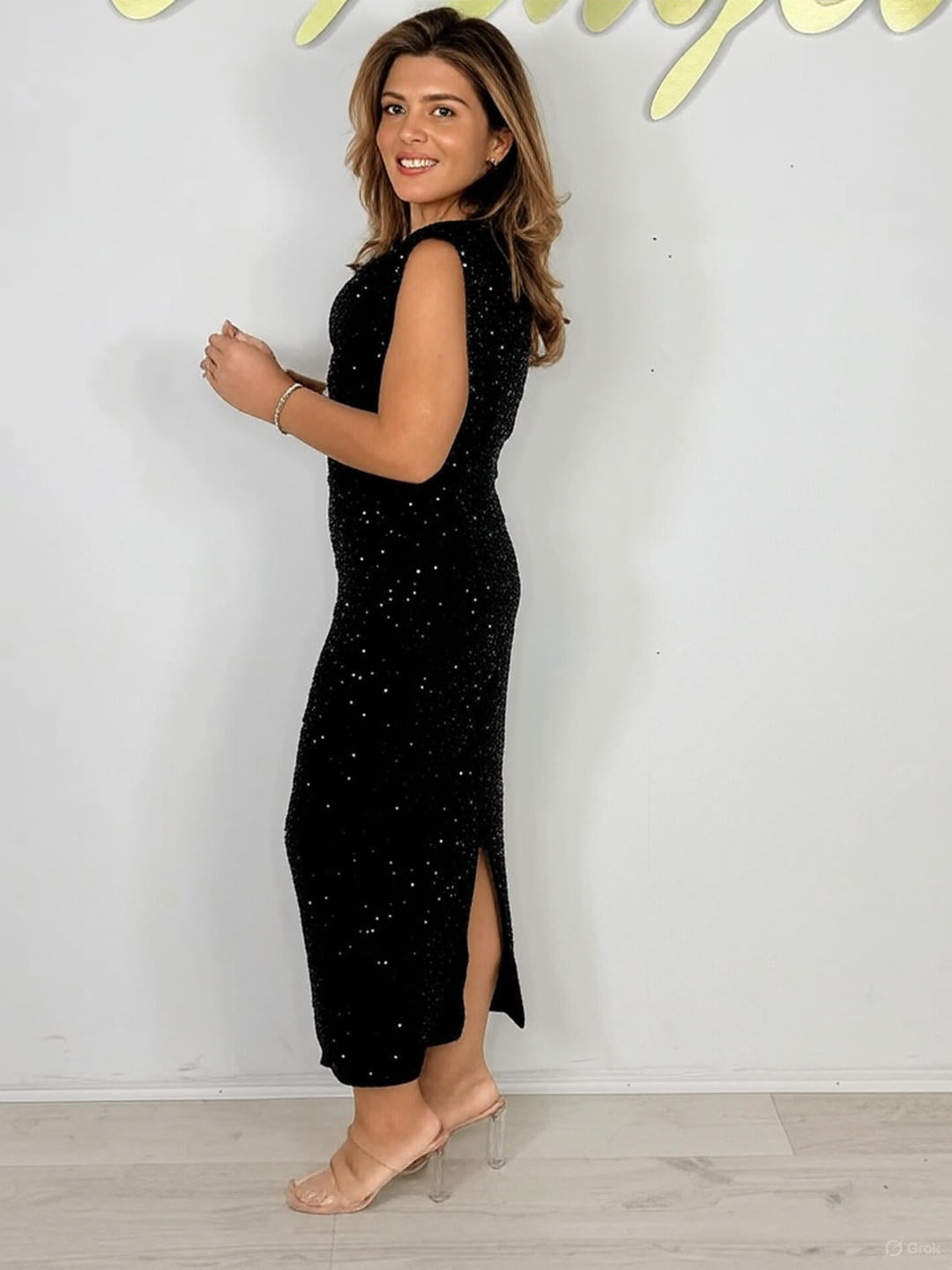 Sequin Textured V-Neck Midi Dress