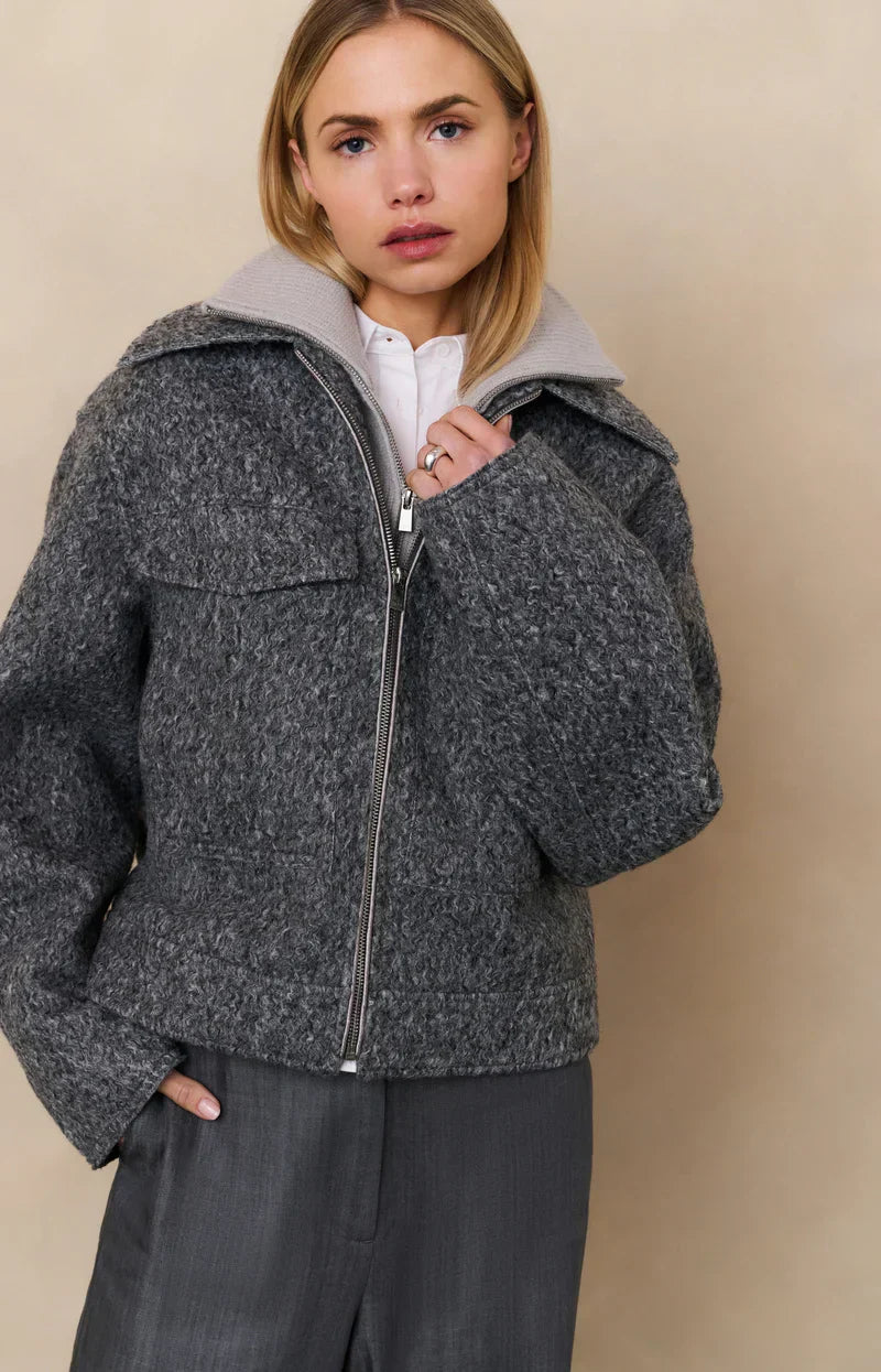 Maison Bouclé Zip Jacket | Cropped Fit | Textured Wool Effect
